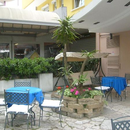 Hotel Bel Air Rivazzurra Di Rimini ภายนอก รูปภาพ