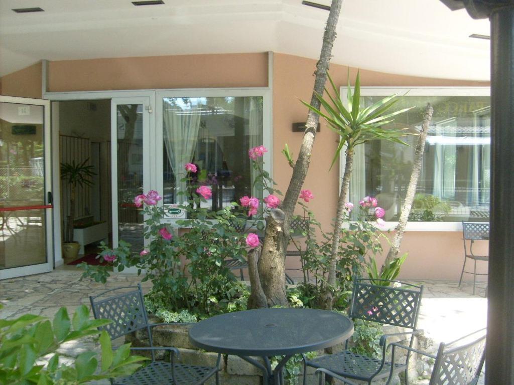 Hotel Bel Air Rivazzurra Di Rimini ภายนอก รูปภาพ