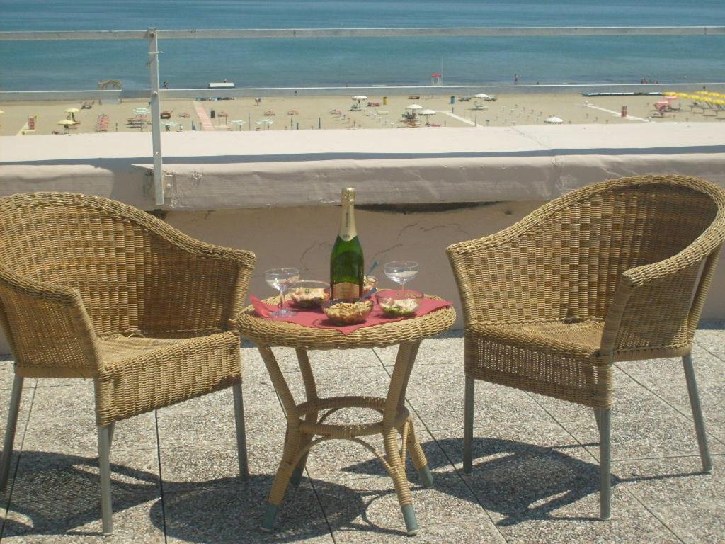 Hotel Bel Air Rivazzurra Di Rimini ภายนอก รูปภาพ